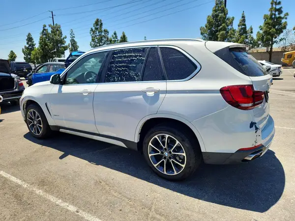 5UXKR2C5XJ0X10069 2018 BMW X5 - Image 2