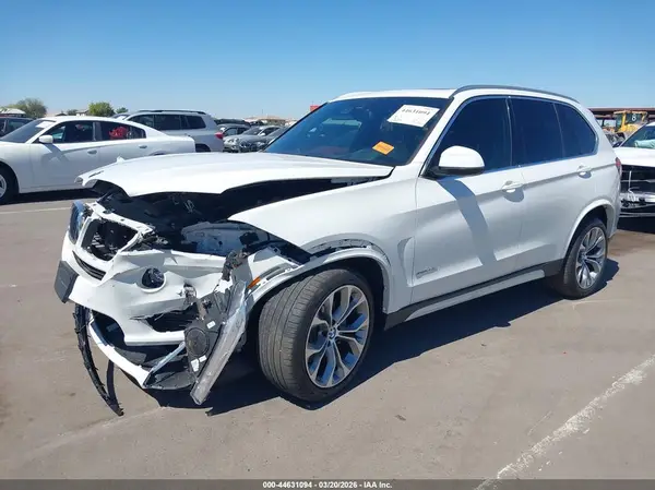 5UXKR2C5XJ0Z14676 2018 BMW X5 - Image 2