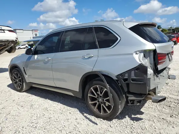 5UXKR2C5XJ0Z14841 2018 BMW X5 - Image 2