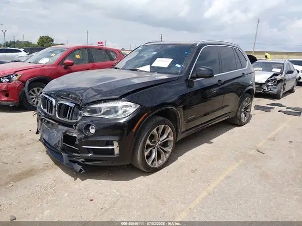 5UXKR2C5XJ0Z15181 2018 BMW X5 - Image 2