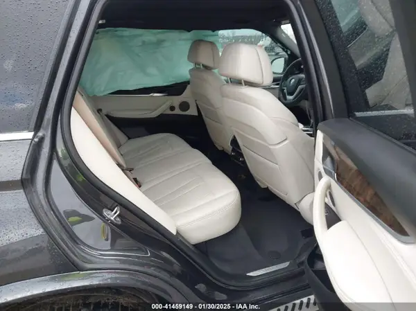 5UXKR2C5XJ0Z15584 2018 BMW X5 - Image 8