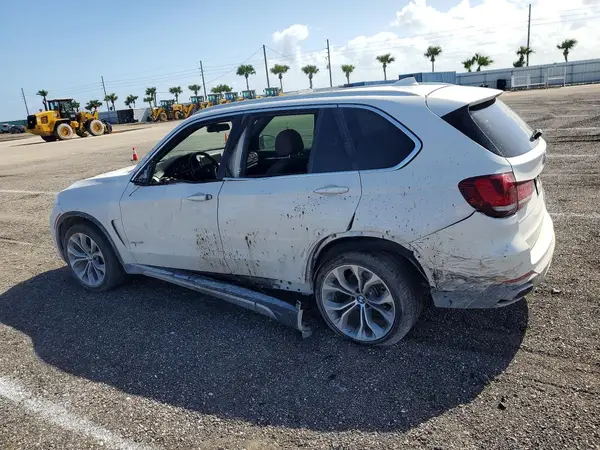 5UXKR2C5XJ0Z16895 2018 BMW X5 - Image 2