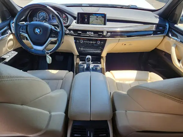 5UXKR2C5XJ0Z18839 2018 BMW X5 - Image 8