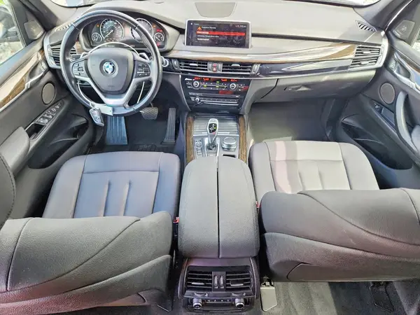 5UXKR2C5XJ0Z19800 2018 BMW X5 - Image 8