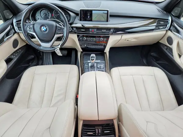 5UXKR2C5XJ0Z21806 2018 BMW X5 - Image 8