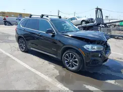 5UXKR2C5XJ0Z22356 2018 BMW X5