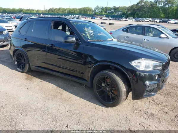 5UXKR6C30H0U13733 2017 BMW X5 - Image 1