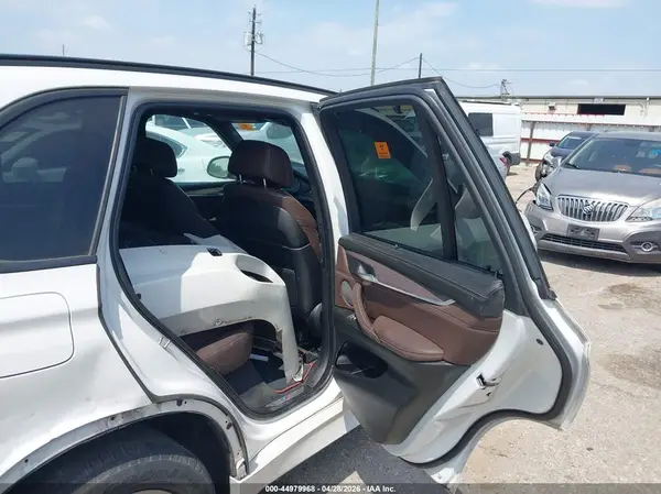 5UXKR6C33H0J85484 2017 BMW X5 - Image 8