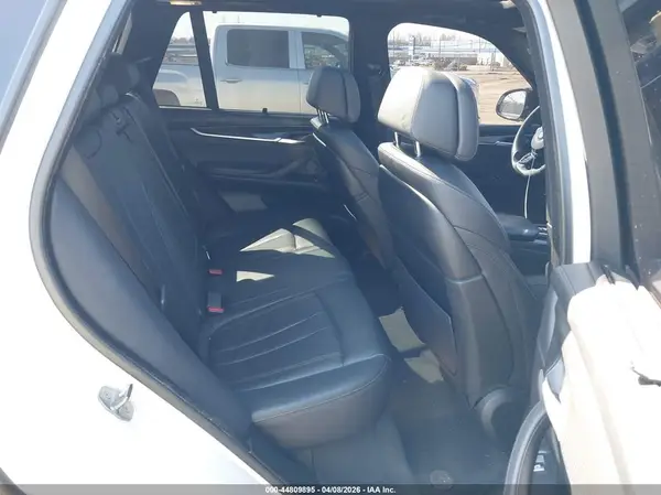 5UXKR6C34H0J85185 2017 BMW X5 - Image 8