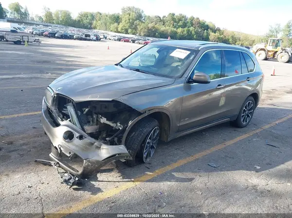 5UXKR6C37H0U12949 2017 BMW X5 - Image 2