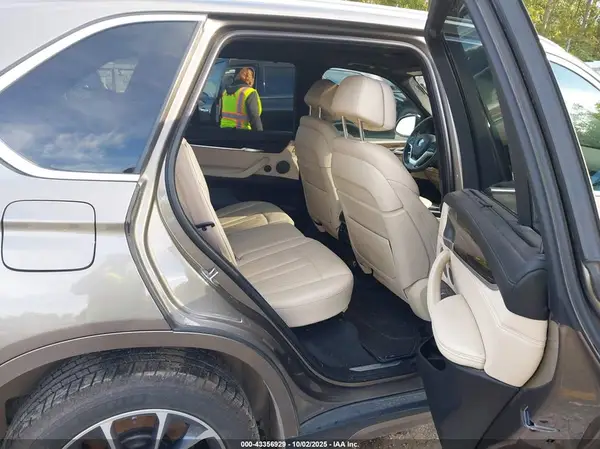 5UXKR6C37H0U12949 2017 BMW X5 - Image 8