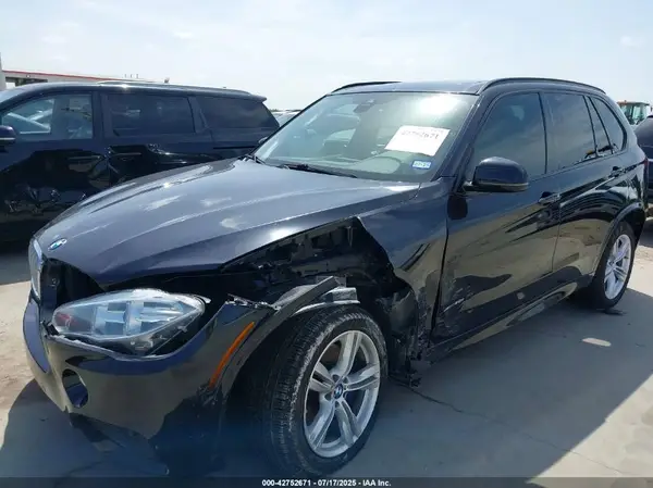 5UXKR6C52G0J82009 2016 BMW X5 - Image 2