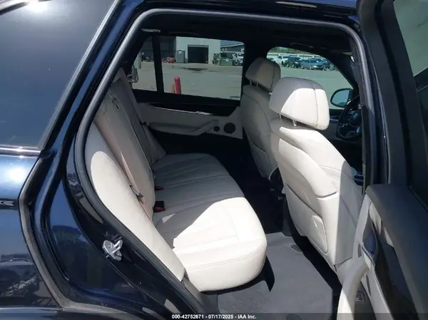 5UXKR6C52G0J82009 2016 BMW X5 - Image 8