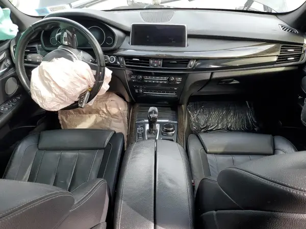 5UXKR6C52J0U14678 2018 BMW X5 - Image 8