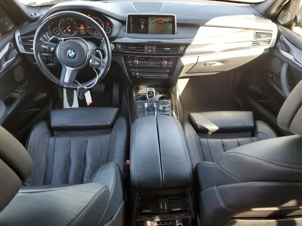 5UXKR6C52J0U15250 2018 BMW X5 - Image 8
