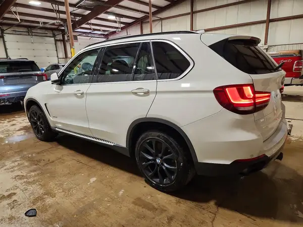 5UXKR6C53G0J79765 2016 BMW X5 - Image 2