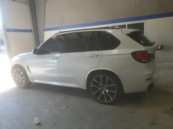 5UXKR6C53G0J82049 2016 BMW X5 - Image 2