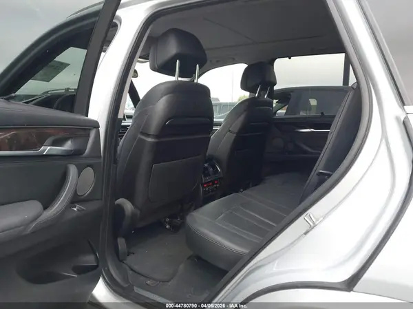 5UXKR6C54G0J80651 2016 BMW X5 - Image 8