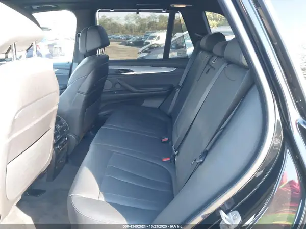 5UXKR6C54G0J81587 2016 BMW X5 - Image 8