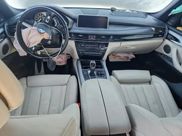 5UXKR6C54G0J83114 2016 BMW X5 - Image 8