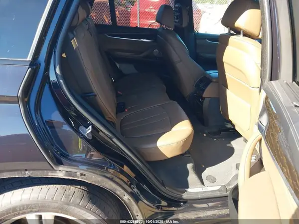 5UXKR6C54J0U14245 2018 BMW X5 - Image 8