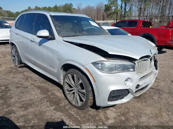 5UXKR6C54J0U15654 2018 BMW X5 - Image 1