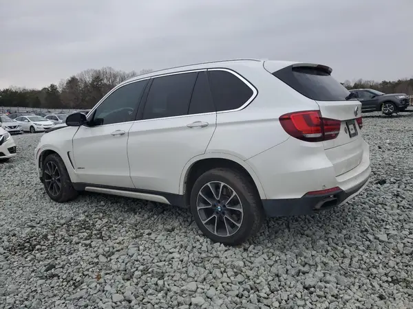 5UXKR6C54JL069765 2018 BMW X5 - Image 2