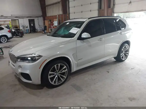 5UXKR6C55G0J79962 2016 BMW X5 - Image 2