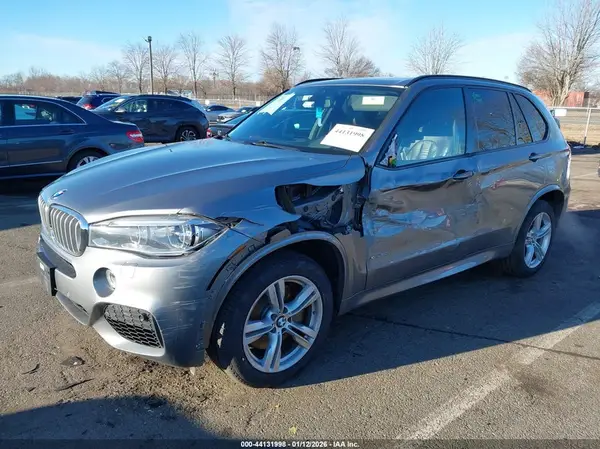 5UXKR6C55H0J83818 2017 BMW X5 - Image 2
