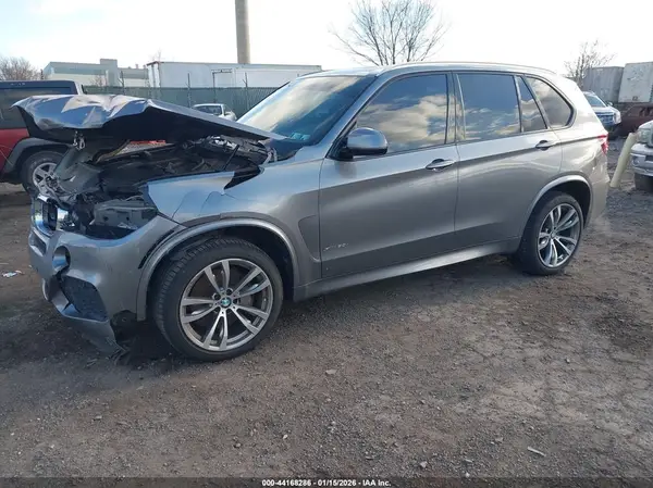 5UXKR6C55H0J84323 2017 BMW X5 - Image 2