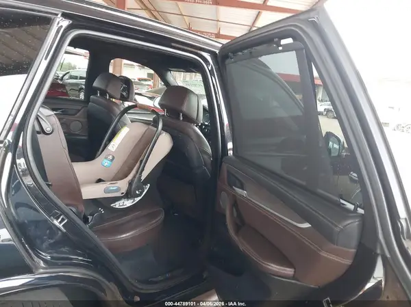 5UXKR6C55J0U14741 2018 BMW X5 - Image 8