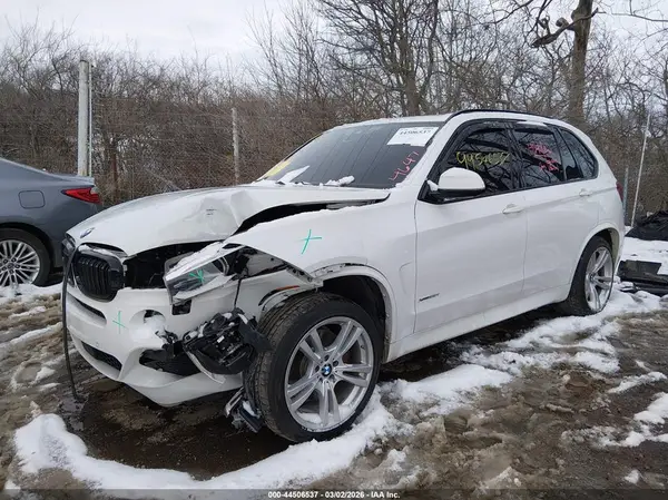 5UXKR6C56G0J81252 2016 BMW X5 - Image 2