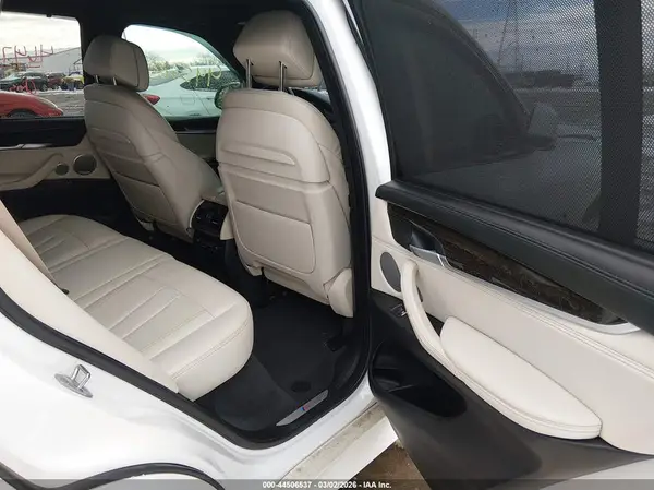 5UXKR6C56G0J81252 2016 BMW X5 - Image 8
