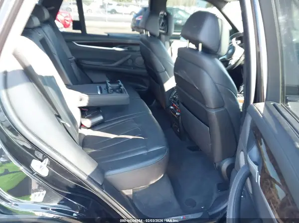 5UXKR6C56JL069217 2018 BMW X5 - Image 8