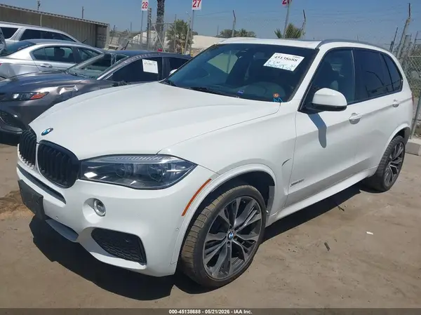 5UXKR6C57J0U14384 2018 BMW X5 - Image 2