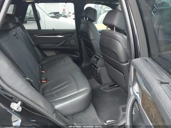 5UXKR6C58H0J84381 2017 BMW X5 - Image 8
