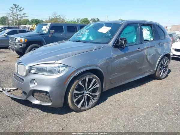 5UXKR6C58J0U15107 2018 BMW X5 - Image 2
