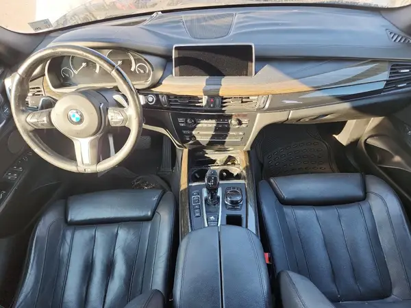 5UXKR6C5XH0J83992 2017 BMW X5 - Image 8