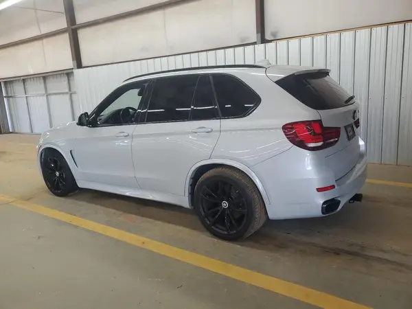 5UXKR6C5XH0J84088 2017 BMW X5 - Image 2