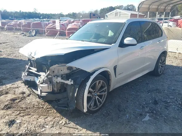 5UXKR6C5XH0J84267 2017 BMW X5 - Image 2