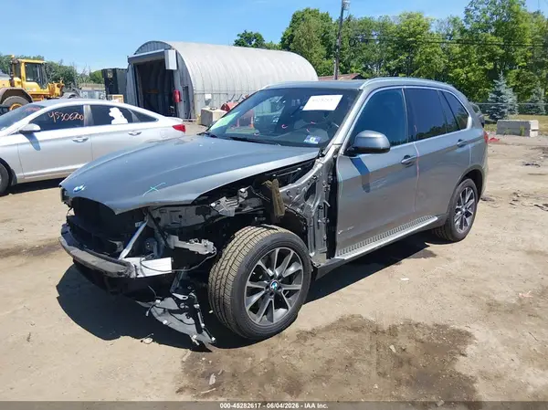 5UXKR6C5XH0J84740 2017 BMW X5 - Image 2