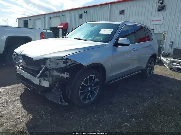 5UXKS4C35H0U04101 2017 BMW X5 - Image 2