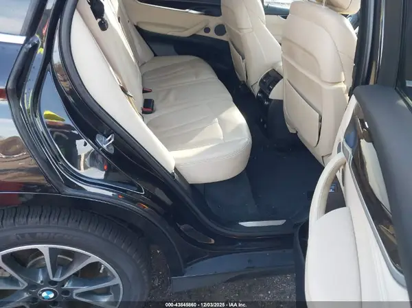5UXKS4C35H0U05426 2017 BMW X5 - Image 8