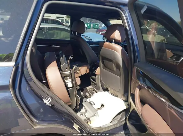 5UXKS4C36H0U05774 2017 BMW X5 - Image 8
