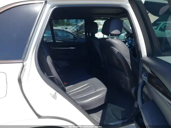 5UXKS4C36H0U05953 2017 BMW X5 - Image 8
