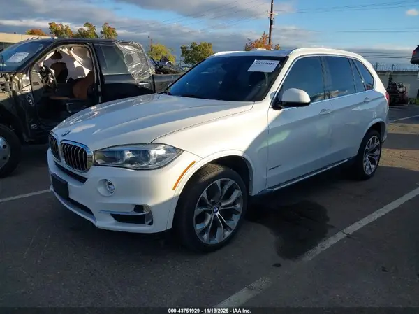 5UXKS4C50J0Y18166 2018 BMW X5 - Image 2