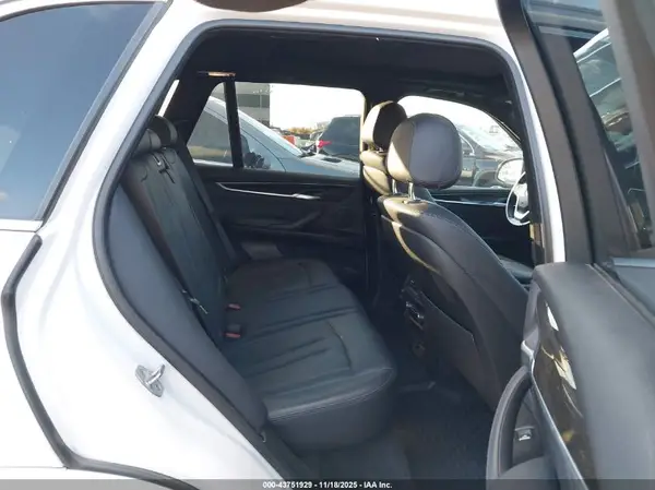 5UXKS4C50J0Y18166 2018 BMW X5 - Image 8