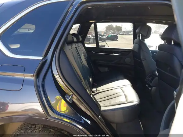 5UXKS4C50J0Y20564 2018 BMW X5 - Image 8