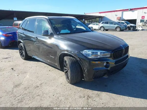 5UXKS4C50J0Z89385 2018 BMW X5 - Image 1