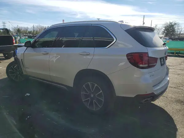5UXKS4C51J0Y18578 2018 BMW X5 - Image 2